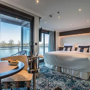 https://viva-riverside-4-koln.topcolognehotels.com